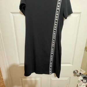 DKNY Black Mini Dress with White Logo DetailDKNY mini t- shirt dress